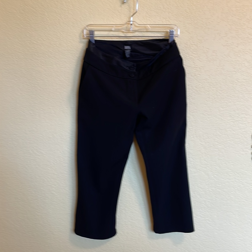 Beautiful Crops/Capris Pants by Donna Size 4 Special Details